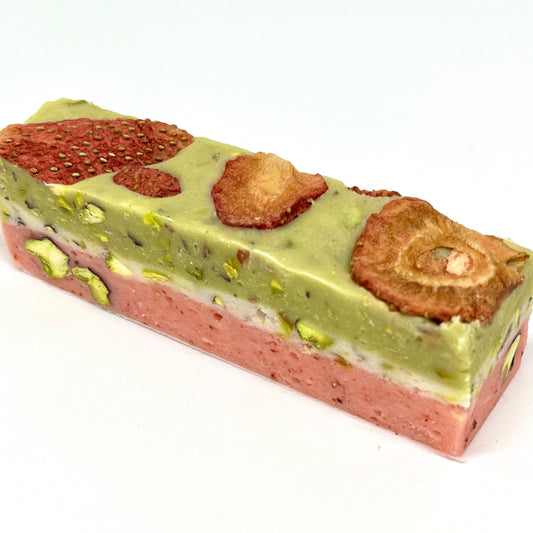 Strawberry, Matcha & Pistachios Nougat