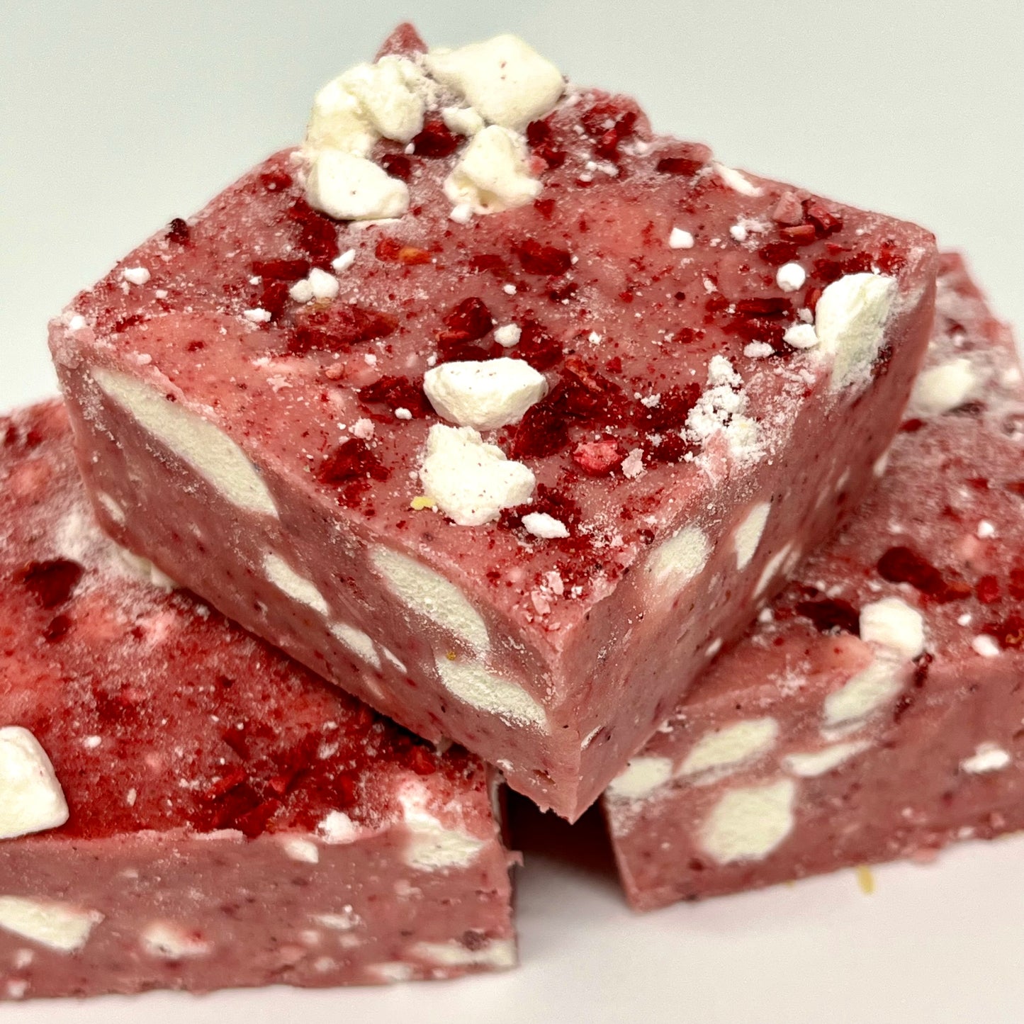 Raspberry & Wild Rosella Pavlova Fudge