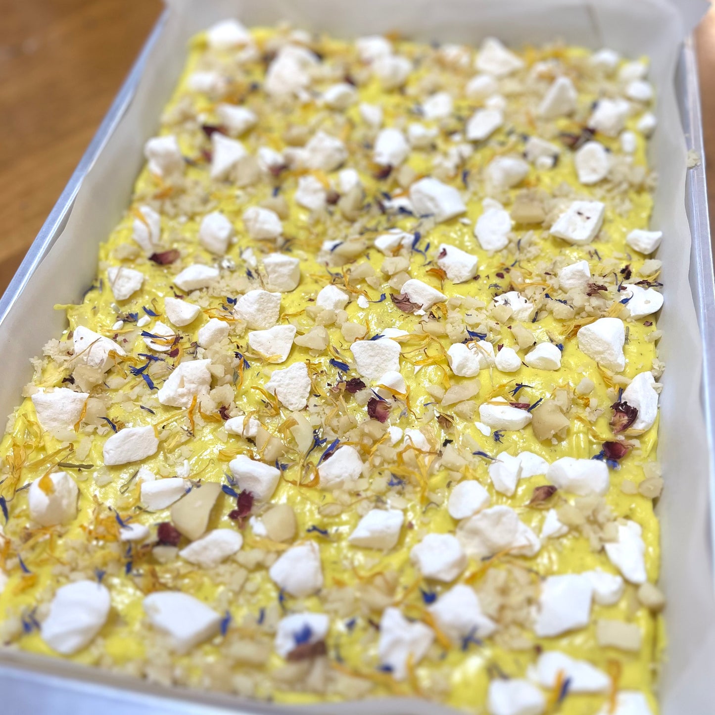 Native Australian Lemon Myrtle Pavlova & Macadamias Nougat