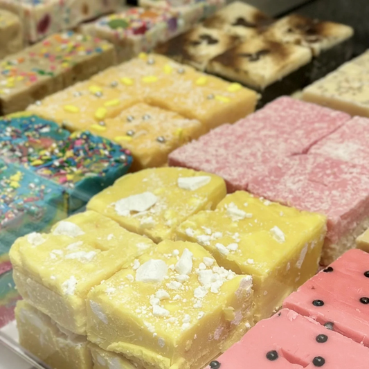 Build Your Own 6-Piece Fudge Box